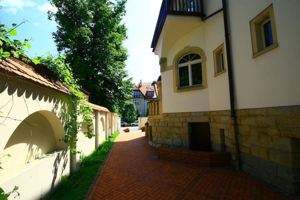 Hotel Palacyk Legnica Exterior photo